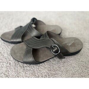NWOT Easy Street Flicker Pewter Gunmetal Sandals Comfort Wave Slip-On Casual